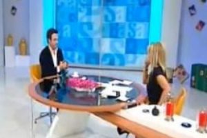 Saba T&uuml;mer Kutsi'nin kırılan parmağına bakamadı