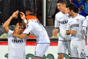 Manisa ilk 2 hedefinden vazge&ccedil;miyor