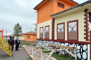 Trafolar renkleniyor