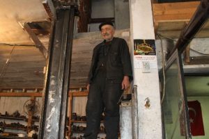 Hurdalardan asans&ouml;r yaptı