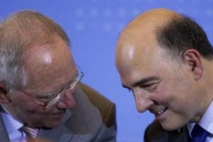 Moscovici Almanya'da b&uuml;y&uuml;meye destek istedi