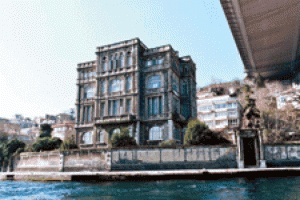 K&ouml;pr&uuml; altında yatan hazine