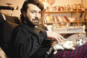 Halil Sezai fır&ccedil;a yedi!