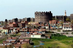 Diyarbakır ziyaret&ccedil;ilerini bekliyor