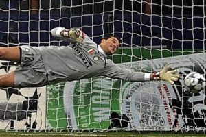 Milan'da Julio Cesar sesleri