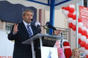 "İş&ccedil;isin sen, iş&ccedil;i kal"