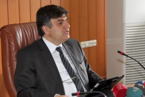 "&Ccedil;&ouml;z&uuml;m s&uuml;reci &ouml;nce &uuml;niversite kamp&uuml;slerinde yaşanmalıdır"