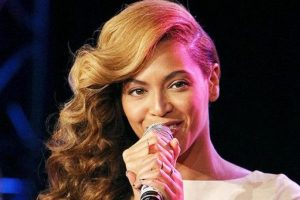 Beyonce'den muhteşem performans