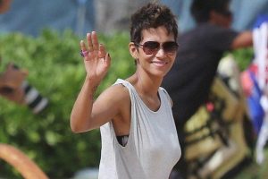 Halle Berry hamile mi?