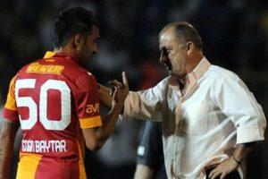 Aslan'da s&ouml;zleşme krizi