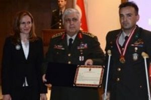 B&uuml;y&uuml;k gurur