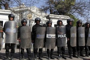 Mısır'da kanlı &ccedil;atışma:5 &ouml;l&uuml;