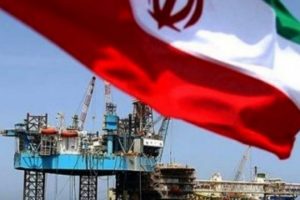 Petrol geliri y&uuml;zde 50 azaldı
