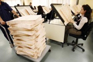 Merkez'de tasfiye devam ediyor