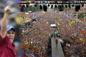 Capriles'i destekleyenler sokağa d&ouml;k&uuml;ld&uuml;