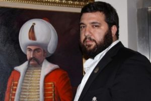 Osmanoğlu siyasete giriyor