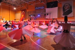 Sema g&ouml;sterisi ilgi g&ouml;rd&uuml;