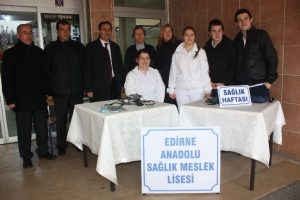 Vatandaşın tansiyonunu &ouml;l&ccedil;t&uuml;ler