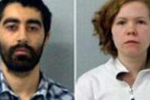 14 yaşındaki kızı seks k&ouml;lesi yaptılar