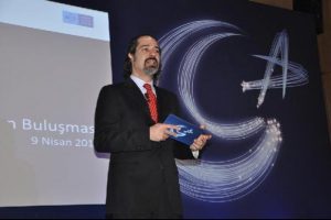 D&uuml;nyanın &ccedil;evresini 4 kez dolandı