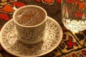 K&ouml;p&uuml;kl&uuml; kahveye dikkat