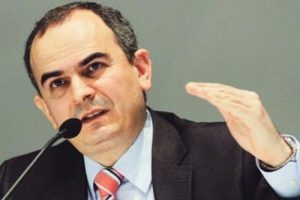 "TL'deki değer kaybına kayıtsız kalmayacağız"