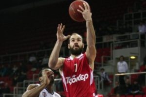 Efes ile Olympiakos 21. randevuda