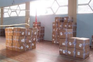 3 bin 250 &ouml;ğrenciye giysi yardımı