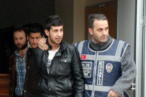 İnşaat malzemesi &ccedil;aldılar