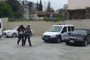 Sakarya polisi su&ccedil; &ccedil;etesini &ccedil;&ouml;kertti