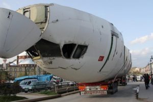 Havaalanı olmayan bir şehre u&ccedil;ak neden gelir ki?