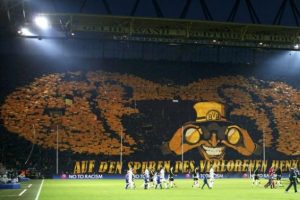 Dortmund taraftarından muhteşem koreografi