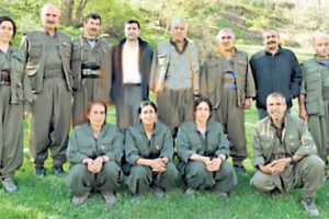 İlk kez aynı karede