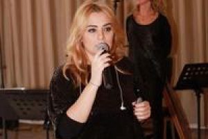 Reyhan Karaca'dan Ebru G&uuml;ndeş'e &ccedil;ağrı