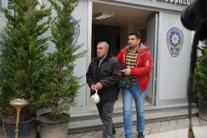 İş&ccedil;ilerin parasını &ccedil;alan hırsız tutuklandı