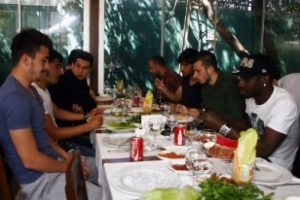 Beşiktaş'ta moral yemeği