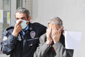Eski eşini bı&ccedil;aklayan ş&uuml;pheli tutuklandı