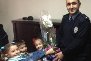 Minikler polis merkezini ziyaret etti