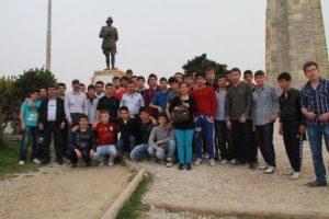 Liseli &ouml;ğrenciler &Ccedil;anakkale'yi gezdi
