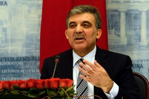 Cumhurbaşkanı G&uuml;l'den 2 kanuna onay