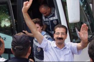 "KCK"da t&uuml;m sanıklara tahliye