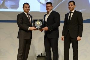 "G&uuml;reş yoksa jimnastik yaparız"