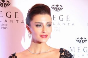 &Ouml;zge Ulusoy'un zayıflama sırrı