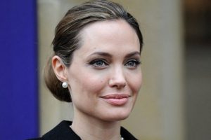Angelina Jolie G8 zirvesine katıldı