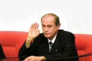 Bah&ccedil;eli imzayı attı, sonra inkar etti
