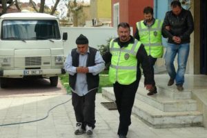 Hırsızlar su kanalını depo yapmış