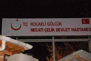 Hastane tabelasına 'T.C.' ve T&uuml;rk Bayrağı &ccedil;ıkartması