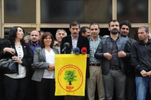 "Olay &ccedil;ıkaranlar olumlu havayı bozmak istiyor"