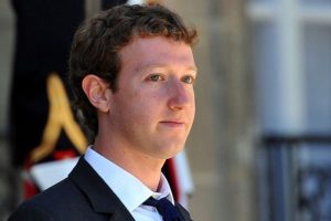 Zuckerberg'den siyasi girişim