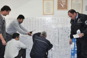 7 bin 400 paket ka&ccedil;ak sigara ele ge&ccedil;irildi